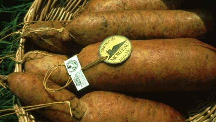 Combien de temps pour cuire une saucisse de Morteau ? Le guide complet